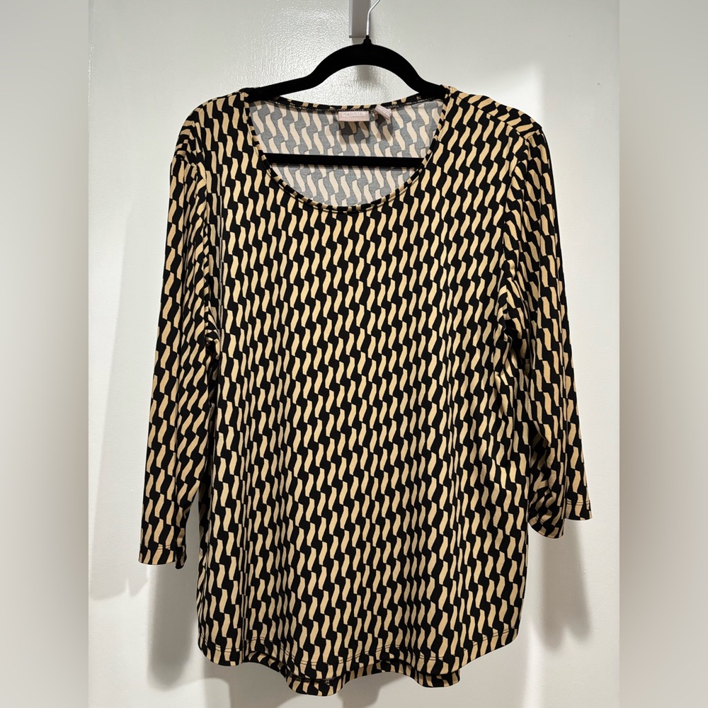 Chico's Black and Tan Geometric Scoop Neck Long Sleeve Top Size 2